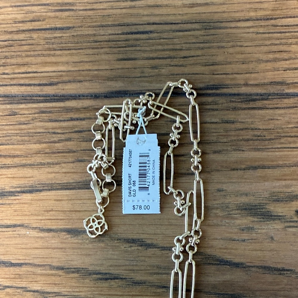 Kendra Scott Gold Pendant Necklace - Picture 5 of 5